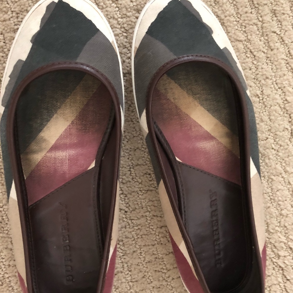 Burberry shoes size 7 1/2